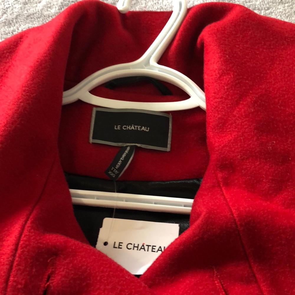 BNWT Le Chateau trench coat in red, XXS,